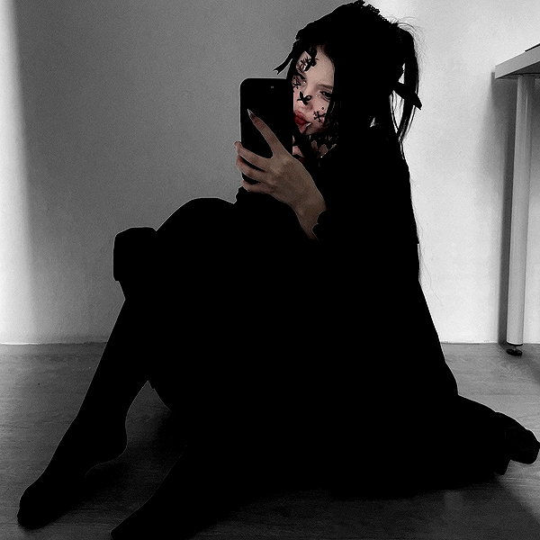 glowmoonshorty instagram image archive image