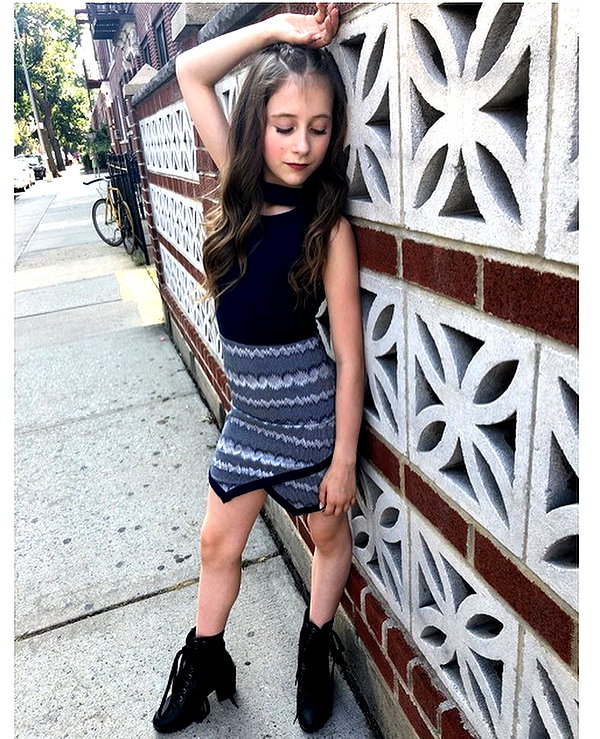 ellianawalmsley instagram image archive image
