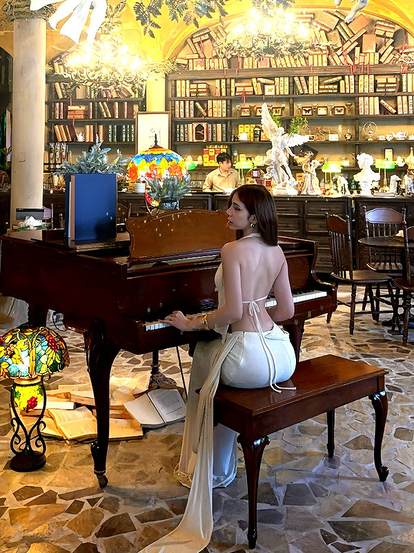 lyhythuedoxinh instagram image archive image