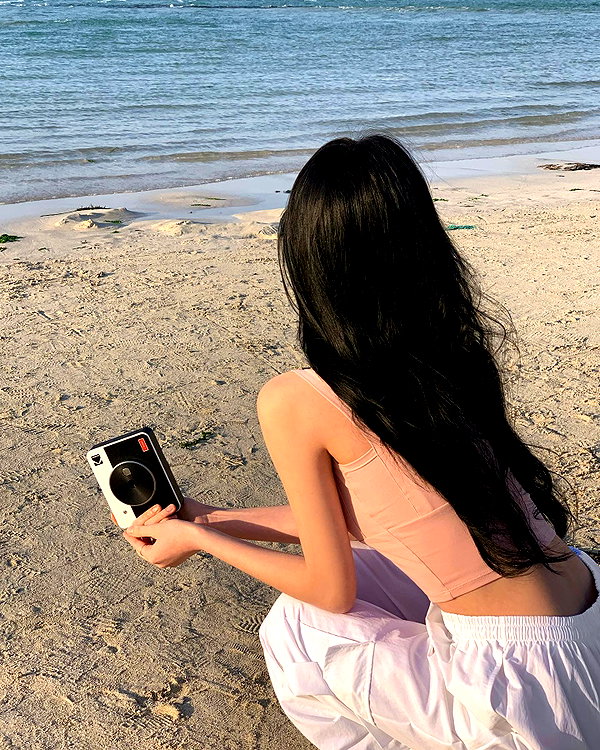 daxbin instagram image archive image