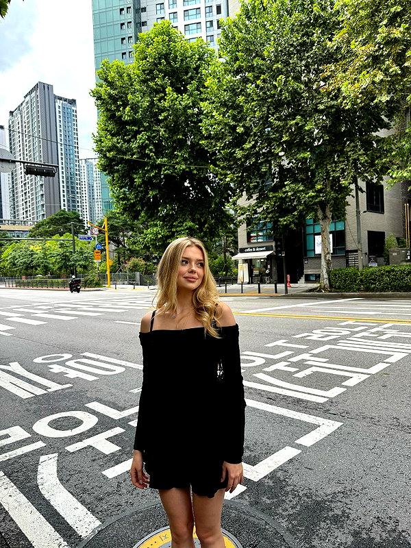 esmireal instagram image archive image