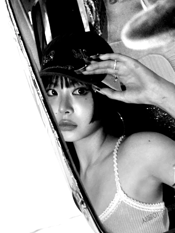 hhh.e_c.v instagram image archive image
