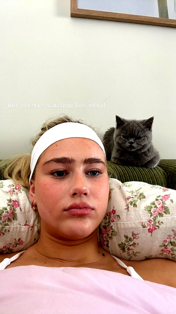 sophadophaa_ instagram image archive image
