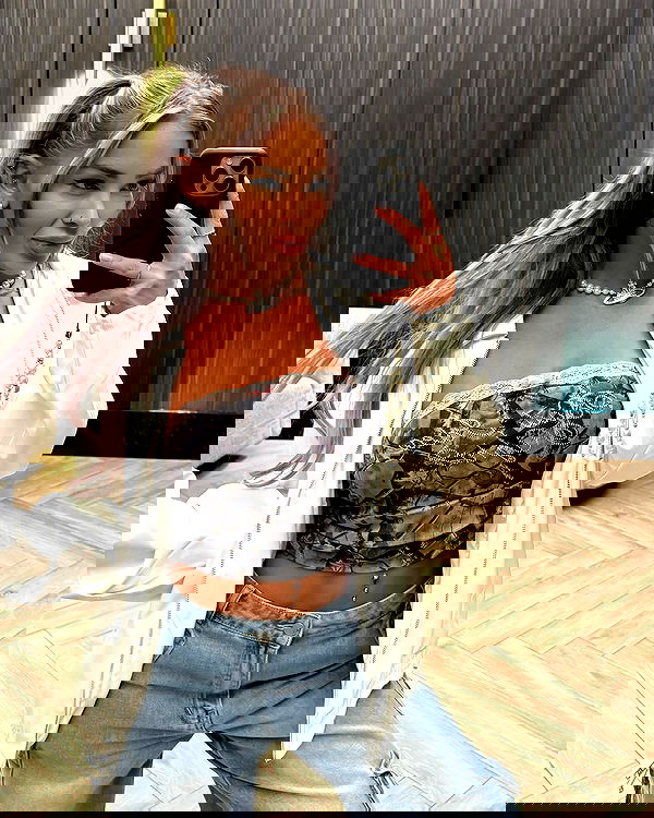 itshayleydavies itshayleydavies archive image