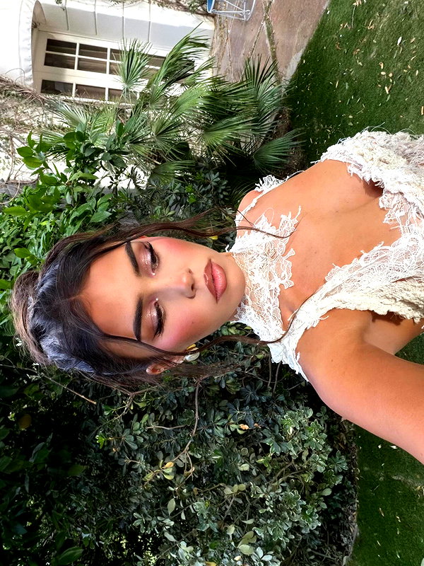 leahhalton instagram image archive image