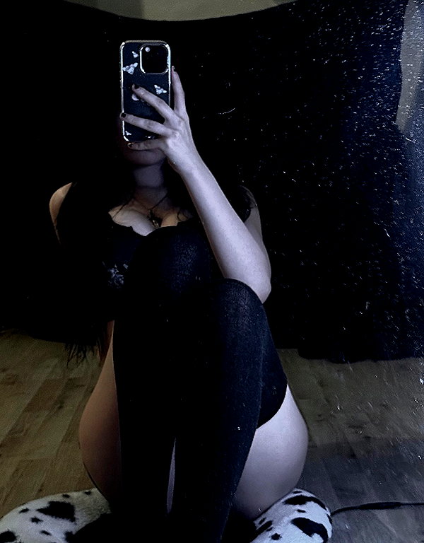 vioraxo instagram image archive image