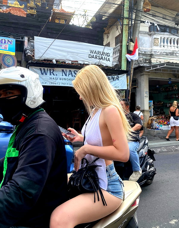niisadurmaz instagram image archive image