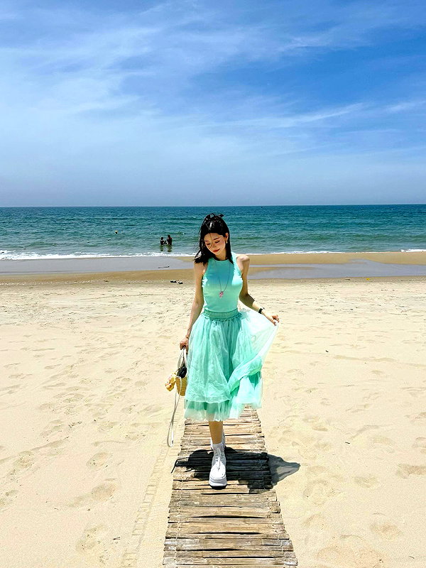 dear.zia instagram image archive image