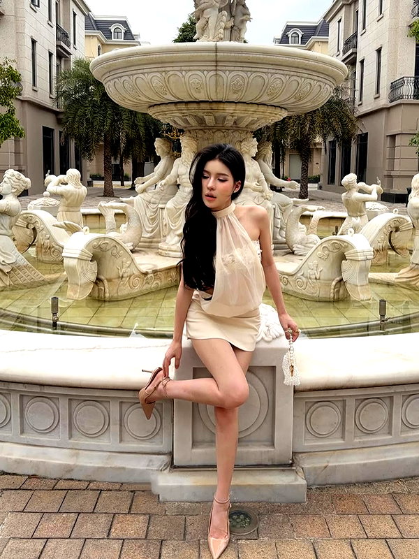 lyhythuedoxinh instagram image archive image