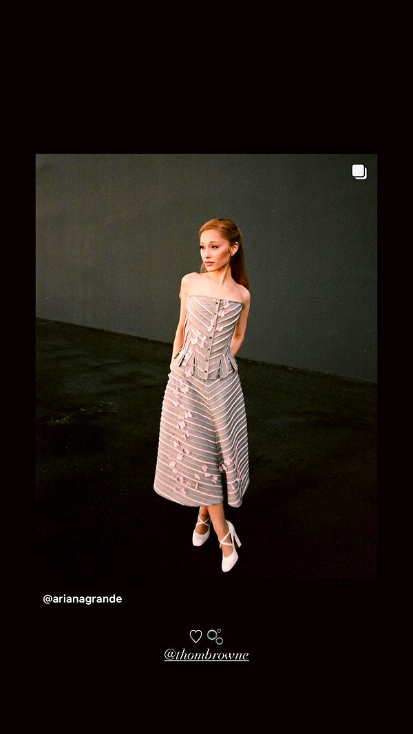 arianagrande instagram image archive image