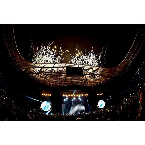 shakira instagram image archive image