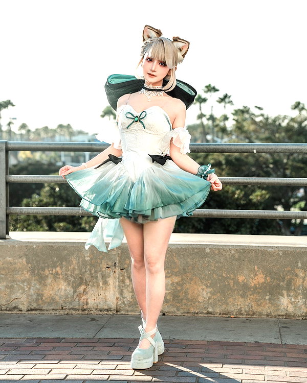 miee_cos instagram image archive image