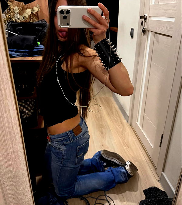 vivvvvvvvvvvvvvvvvvvvvvv instagram image archive image