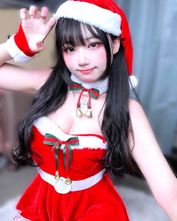 purinn_cos instagram image archive image