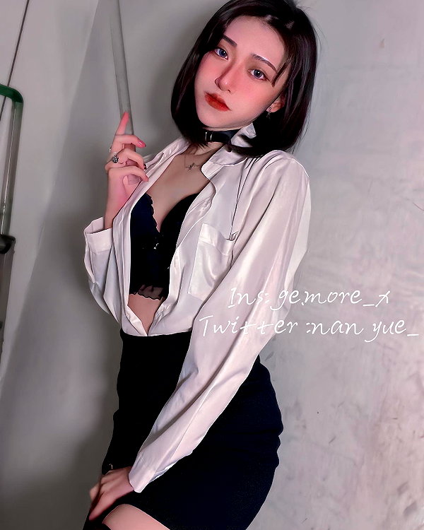ge.more_x instagram image archive image