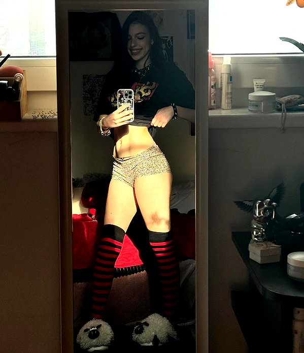 najavamp instagram image archive image