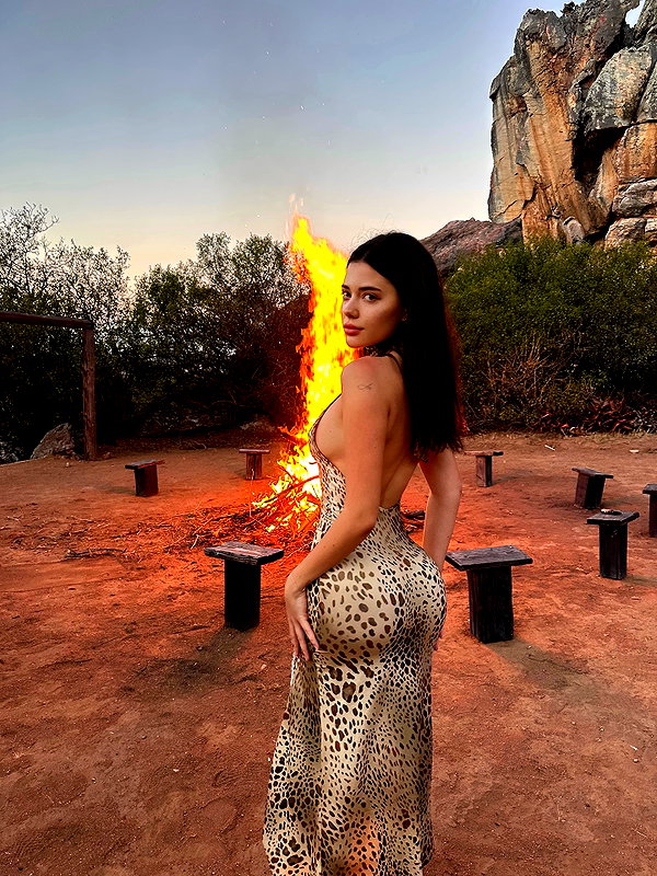 vanessa.rhd instagram image archive image