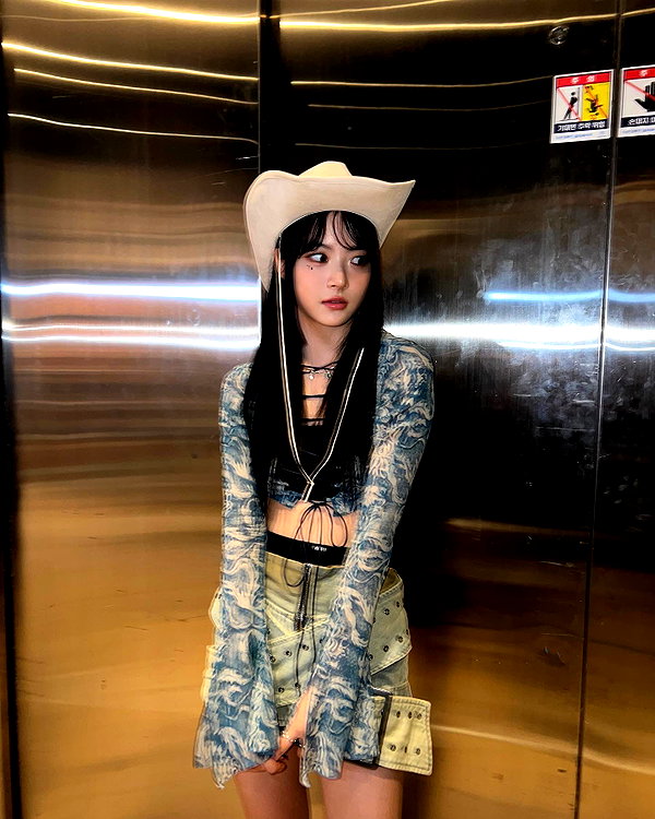 hhh.e_c.v instagram image archive image