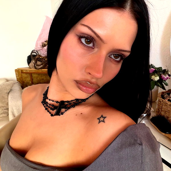 karolinaawasik instagram image archive image