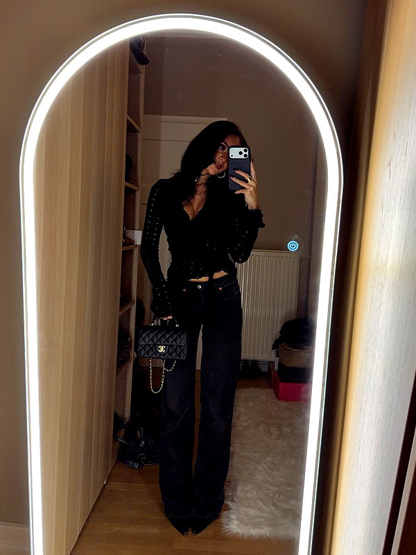 zoeliss instagram image archive image