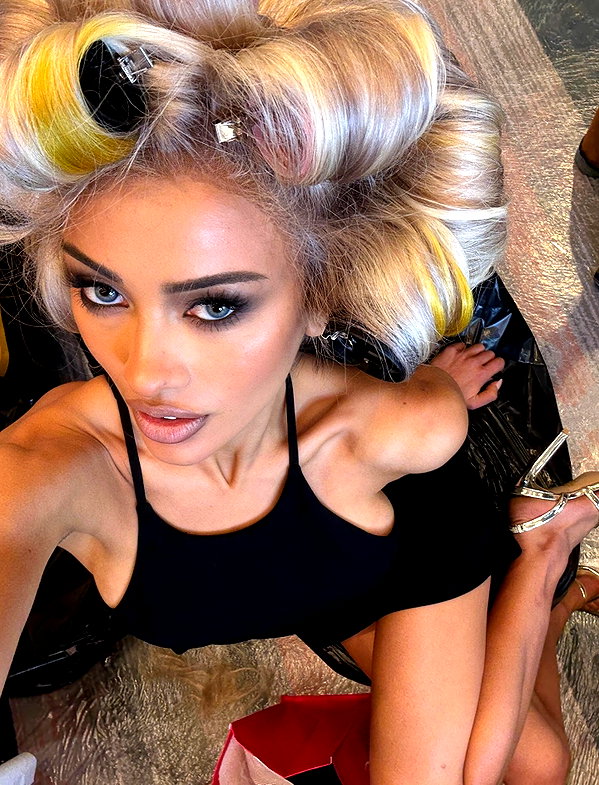 leonanaomii instagram image archive image