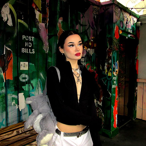 gabs.z.x instagram image archive image