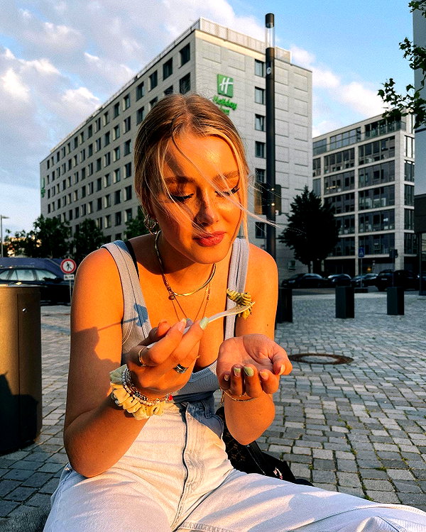 lilih instagram image archive image