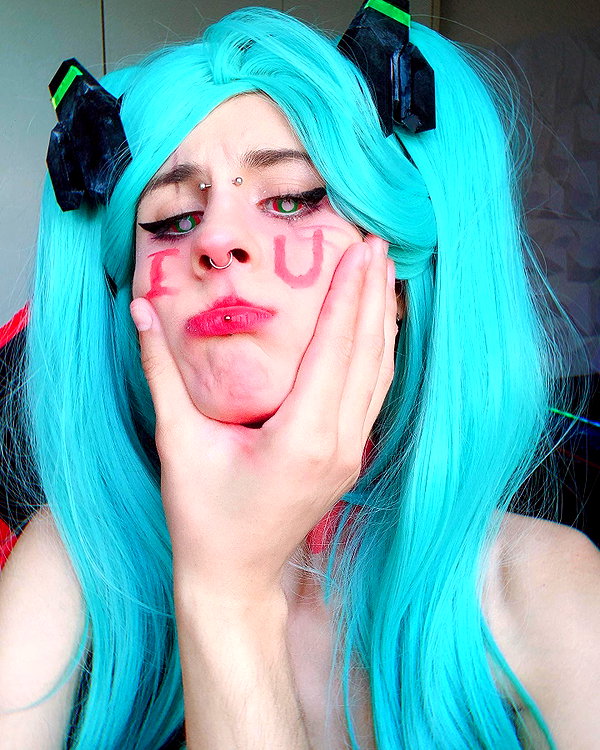 jadelaverne instagram image archive image