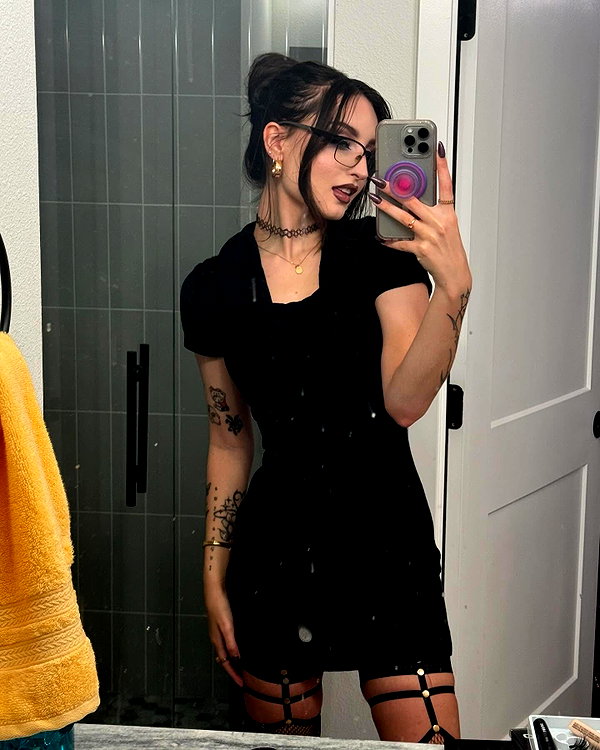 beebeeasmr18 instagram image archive image
