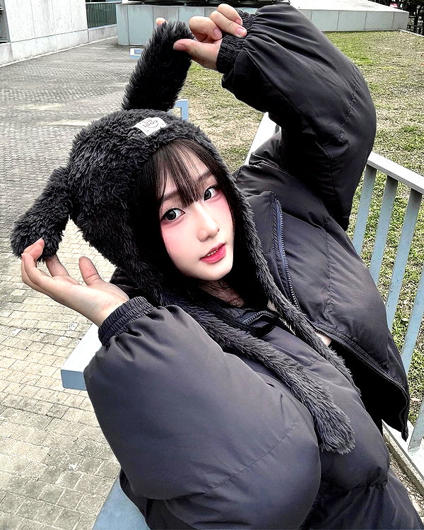 lai_931201 instagram image archive image