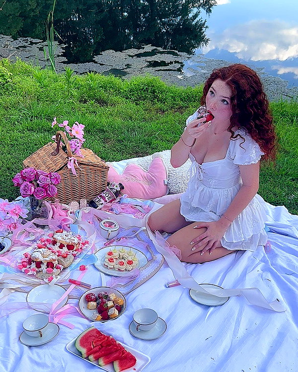 livia._.paige instagram image archive image