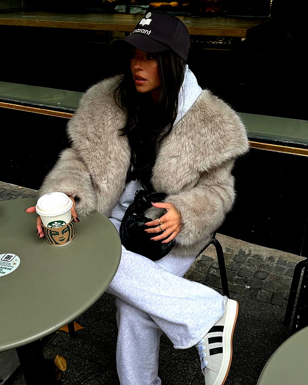 zoeliss instagram image archive image