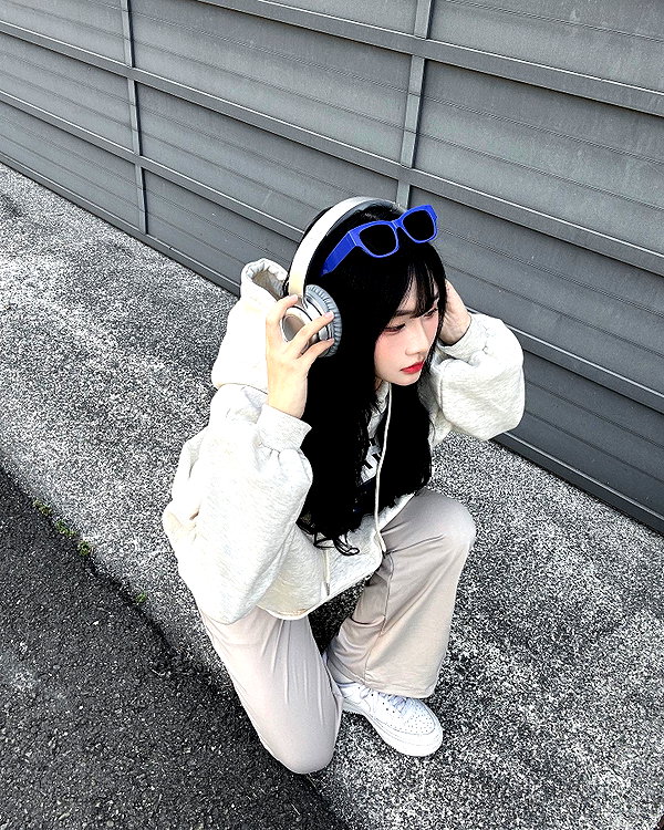 lai_931201 instagram image archive image