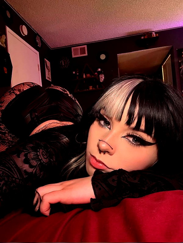 lilznv.official instagram image archive image