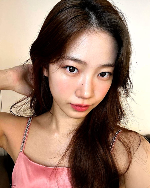 zuhazana instagram image archive image