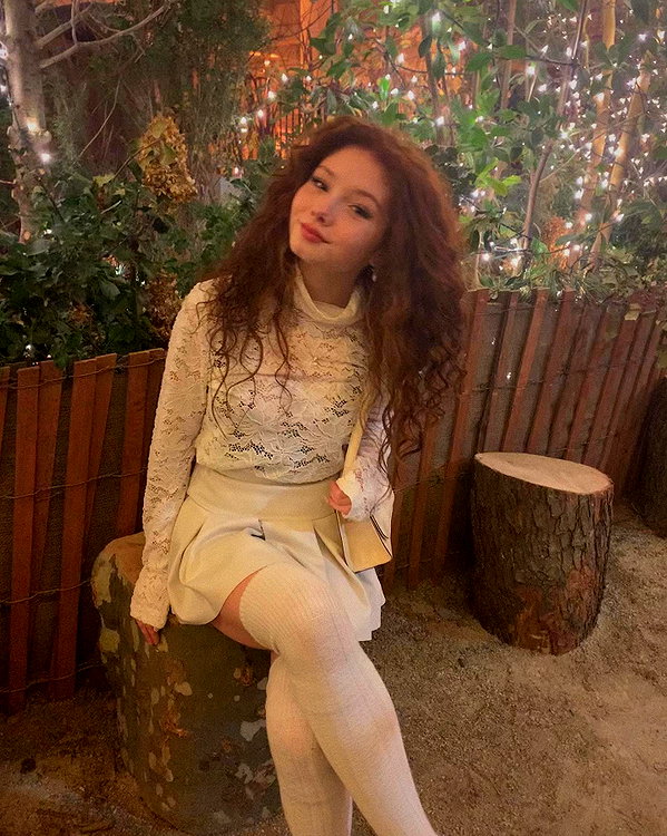 livia._.paige instagram image archive image