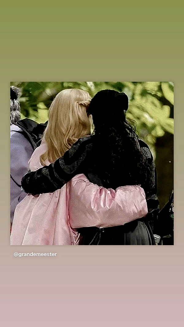 arianagrande instagram image archive image