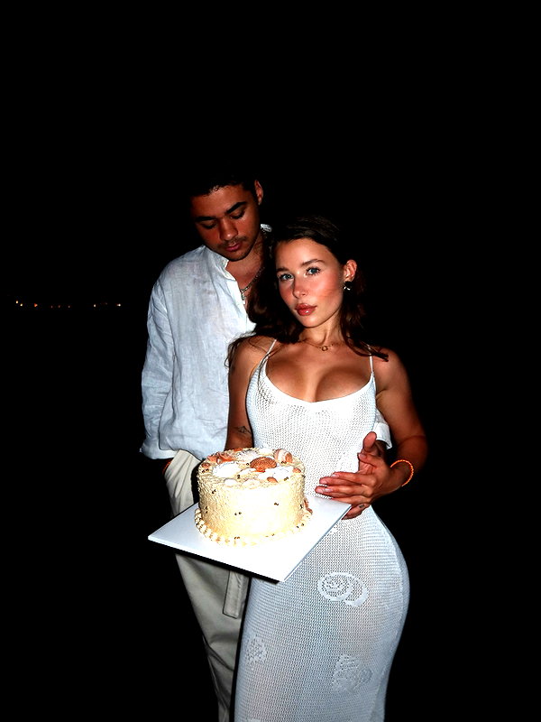 enikeeva_aliya instagram image archive image