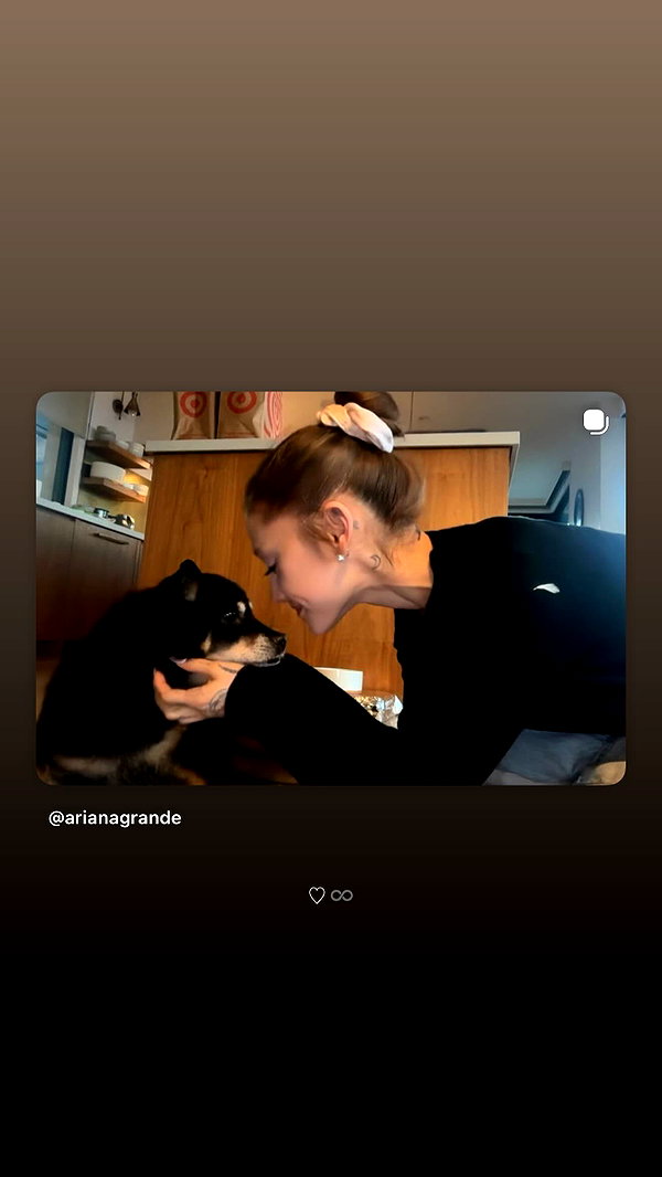 arianagrande instagram image archive image