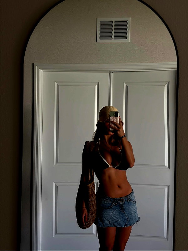 isabella.lauren instagram image archive image