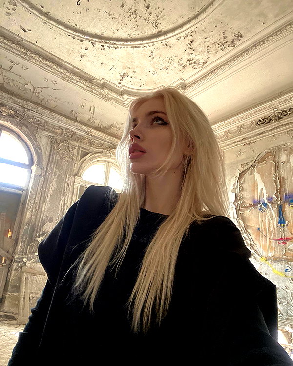 anya4everr instagram image archive image