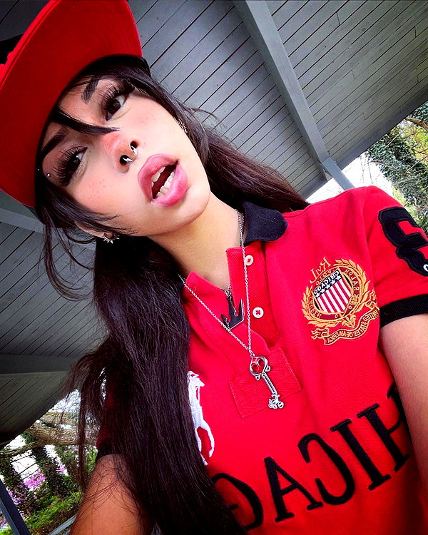 twodollie instagram image archive image