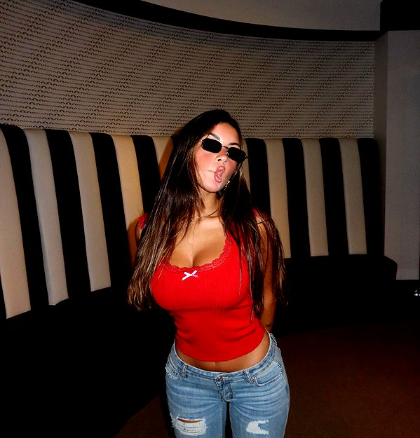 gabimfmoura instagram image archive image