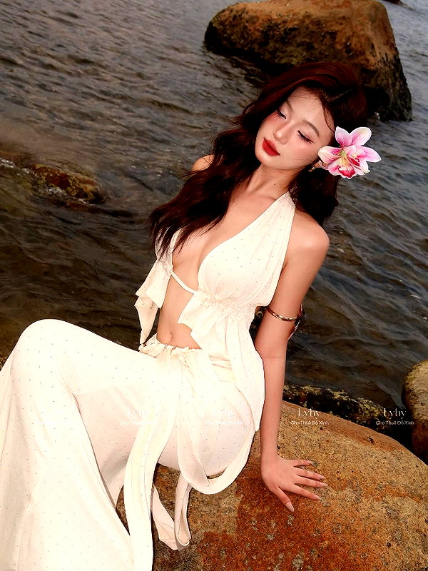 lyhythuedoxinh instagram image archive image