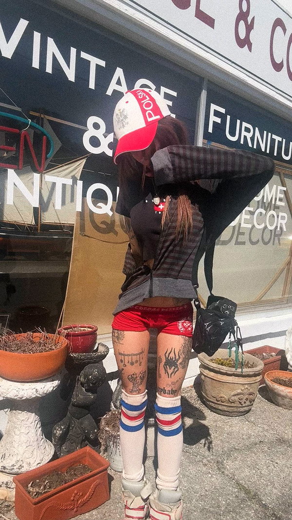 zommmbri instagram image archive image