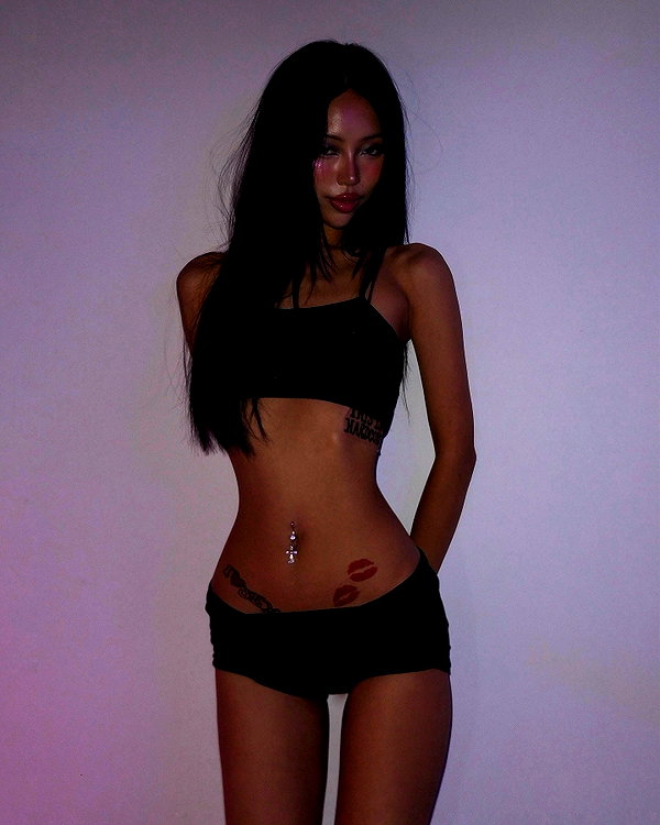 namarivixen instagram image archive image