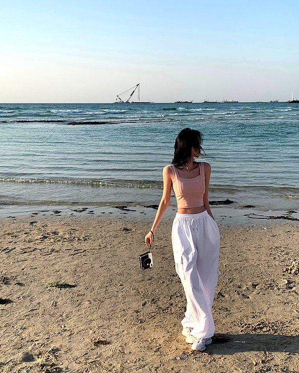 daxbin instagram image archive image