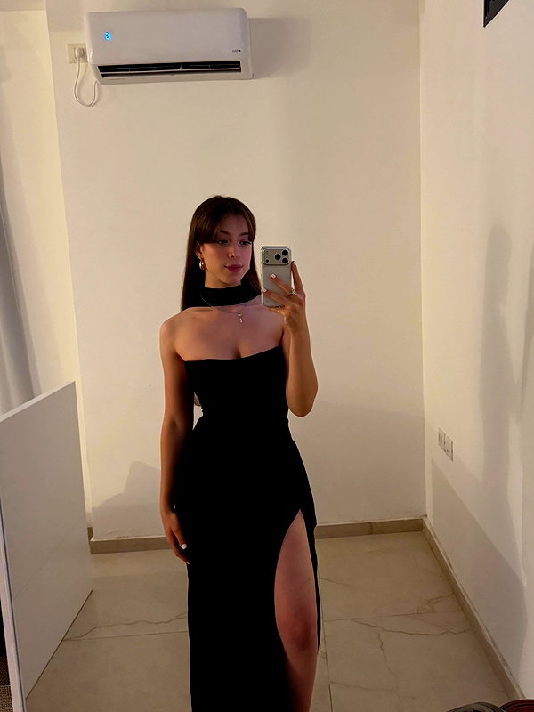 lia_ey99 instagram image archive image