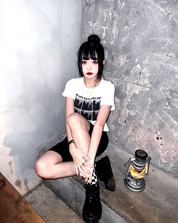 nixqq.425_ instagram image archive image