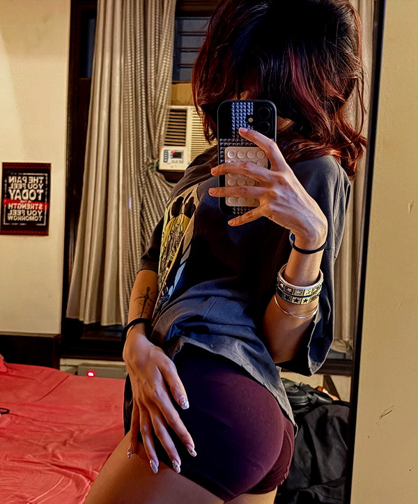 nyxaainaaa_ instagram image archive image